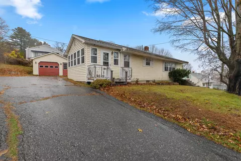 17 Harward St, Bath, ME 04530 photo 1