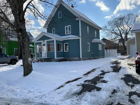 126 Lincoln St, Millinocket, ME 04462 photo 1