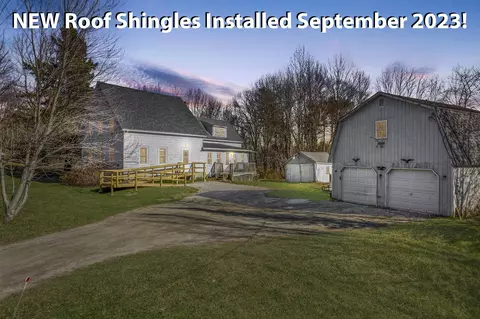 633 Pond Rd, Sidney, ME 04330