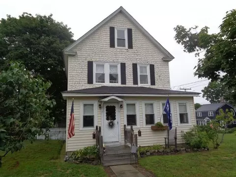 161 Lincoln St, Millinocket, ME 04462 photo 1
