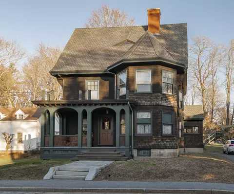 19 Dummer St, Bath, ME 04530 photo 1