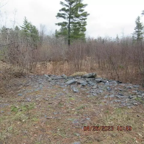 21-2733 Chapin Ave, Monson, ME 04464