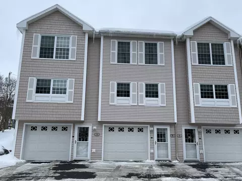 13 Oak St #6, Presque Isle, ME 04769