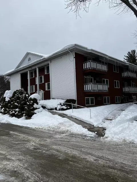 600 Riverside Dr #19, Augusta, ME 04330 photo 1