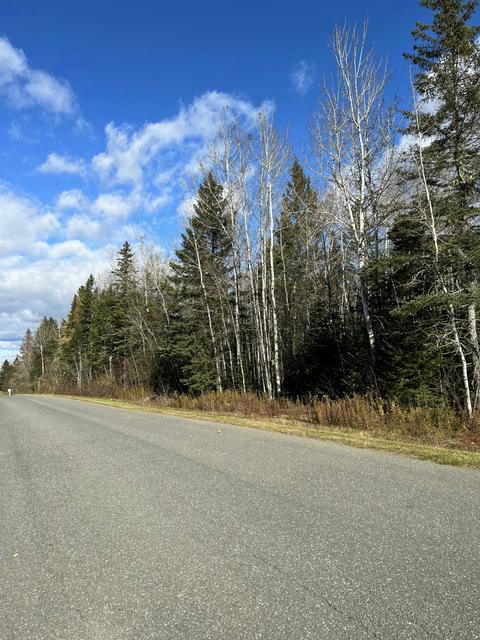 9 11 Pleasant Hill Dr, Mapleton, ME 04757