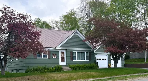 29 Connecticut Ave, Millinocket, ME 04462 photo 1