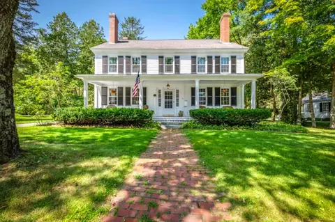 115 Main St, Orono, ME 04473 photo 1