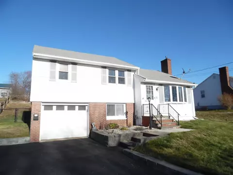 6 Scribner Cir, Lewiston, ME 04240 photo 1