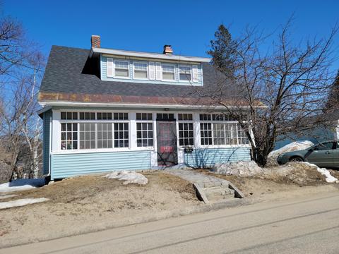 242 Washington St, Rumford, ME 04276