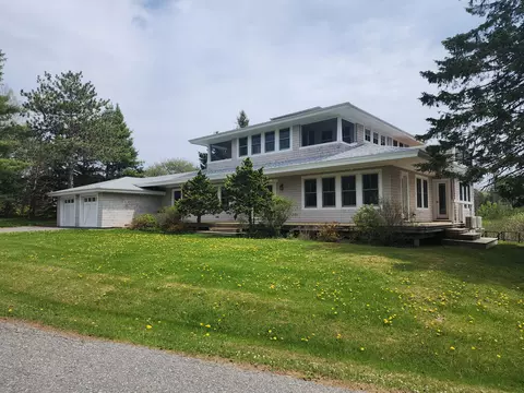 14 Belle Point Rd, Belfast, ME 04915
