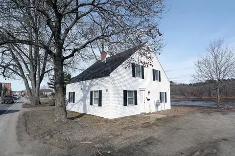 228 Water St, Hallowell, ME 04347