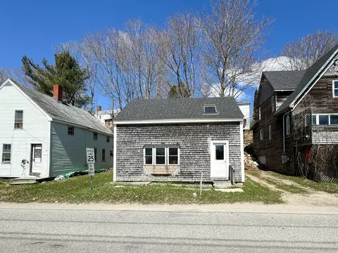 17 Water St, Machias, ME 04654