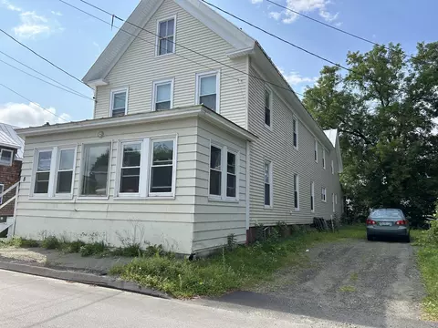 8 Gold St, Waterville, ME 04901