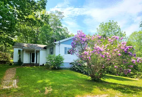 313 Pendleton Point Rd, Islesboro, ME 04848