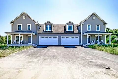 69 Falcon Crest Dr #2, Gorham, ME 04038