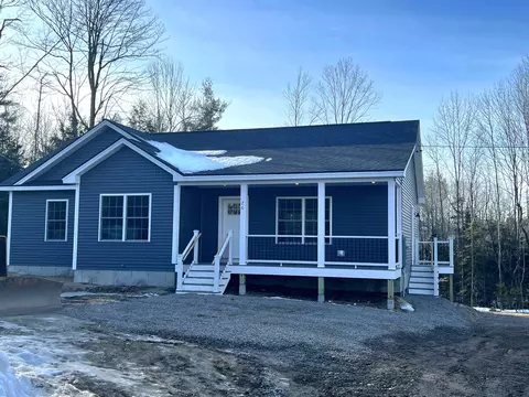 76 Center Minot Hill Rd, Minot, ME 04258