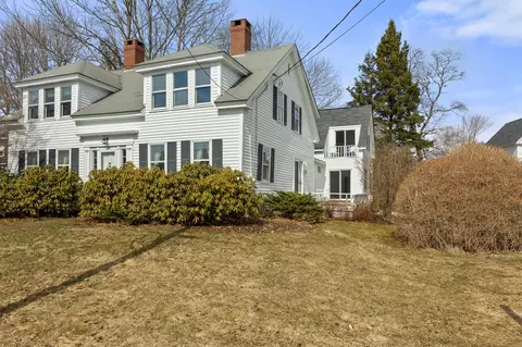 166 Perkins St, Castine, ME 04421