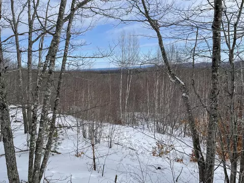 9 Stoney Hill Rd, Rockport, ME 04856