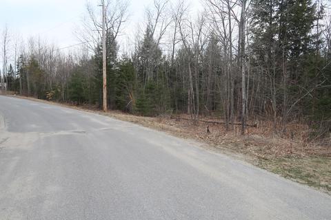 133 Pepin Rd, Sidney, ME 04330
