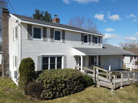 43 Longmeadow Dr, Brewer, ME 04412 photo 1