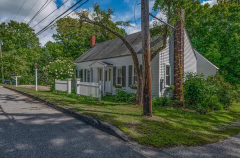 3 Kents Hill Rd, Wayne, ME 04284 photo 1
