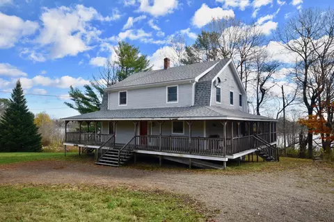 19 Ames Ter, South Thomaston, ME 04858