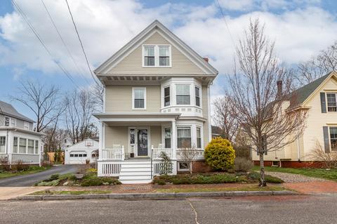 19 Richardson St, Portland, ME 04103