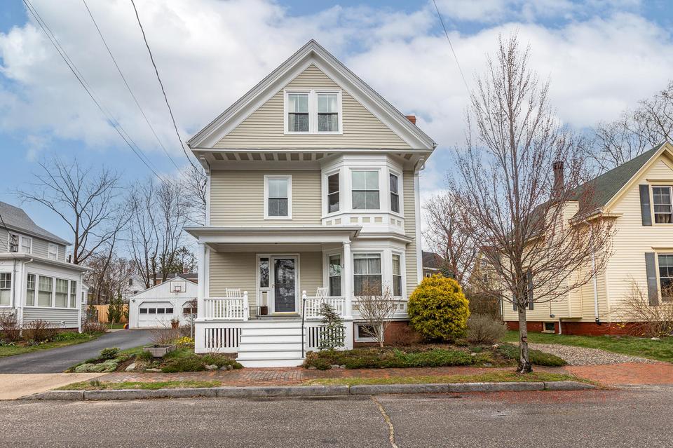  19 Richardson St, Portland, ME 04103 photo 1