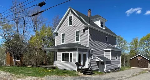 189 Lincoln St, Millinocket, ME 04462 photo 1
