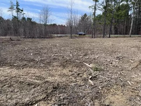 138 Pond Rd, Hampden, ME 04444