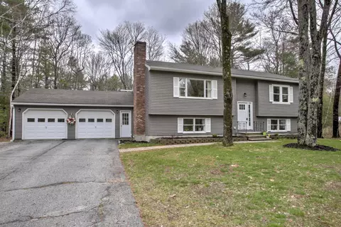 22 Eider Ln, Topsham, ME 04086 photo 1