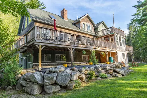 23 Hollow Ln, Bucksport, ME 04416