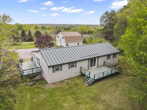 991 Oakland Rd, Belgrade, ME 04917