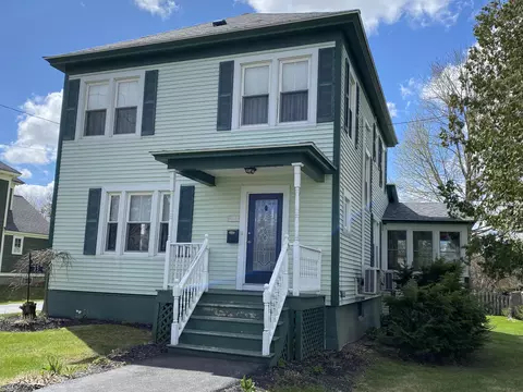 15 Thomas Ave, Caribou, ME 04736