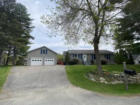 19 Cherry Ln, Bangor, ME 04401 photo 1