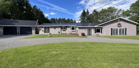 819 State Rd, Mapleton, ME 04757