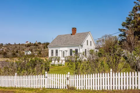 240 Monhegan Ave, Monhegan, ME 04852
