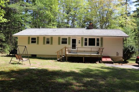 434 County Rd, Milford, ME 04461