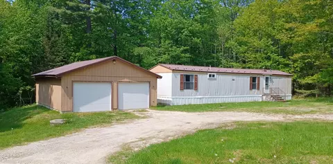 6 Paine Rd, Oxford, ME 04270