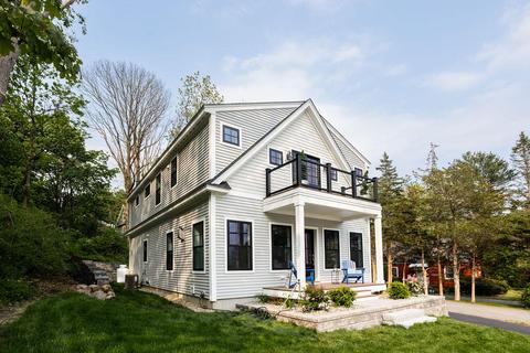 119 Whipple Rd, Kittery, ME 03904
