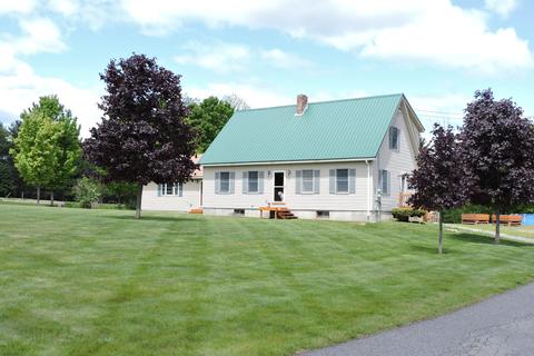 31 Stony Brook Rd, Augusta, ME 04330