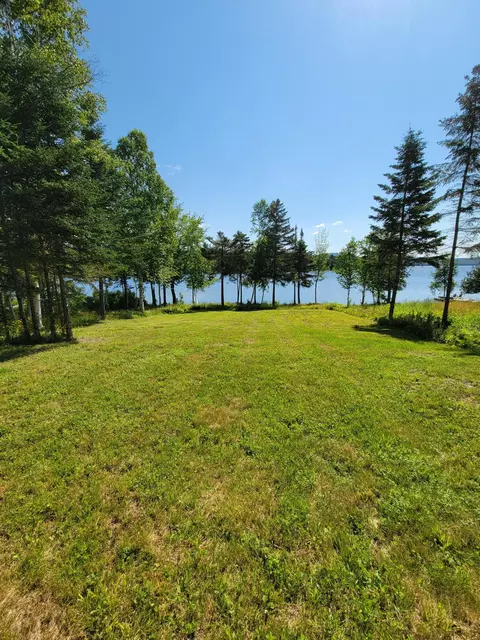 24 Hotel Rd, Rangeley, ME 04970 photo 1