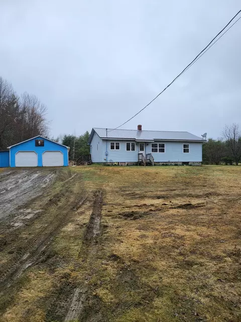 863 State Hwy, Parkman, ME 04443