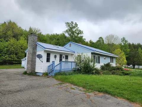 14 Horseshoe Rd, Medway, ME 04460