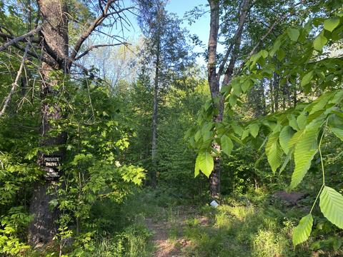 R9l42-3 Abnaki Drive, Solon, ME 04979