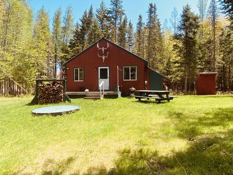 37 Cross Rd, Magalloway Plt, ME 04970