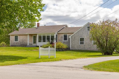 445 Ash Point Dr, Owls Head, ME 04854