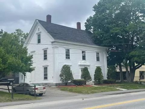 62 State St, Augusta, ME 04330