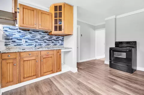 6 Mt Vernon St, Biddeford, ME 04005