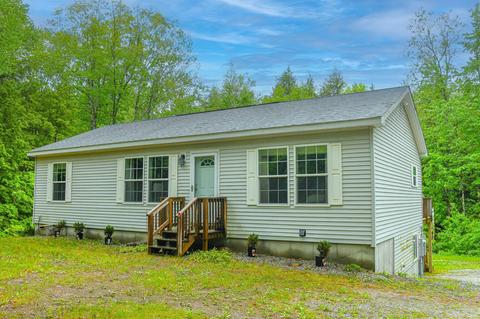 46 Mountain View Pines Rd, Lovell, ME 04051